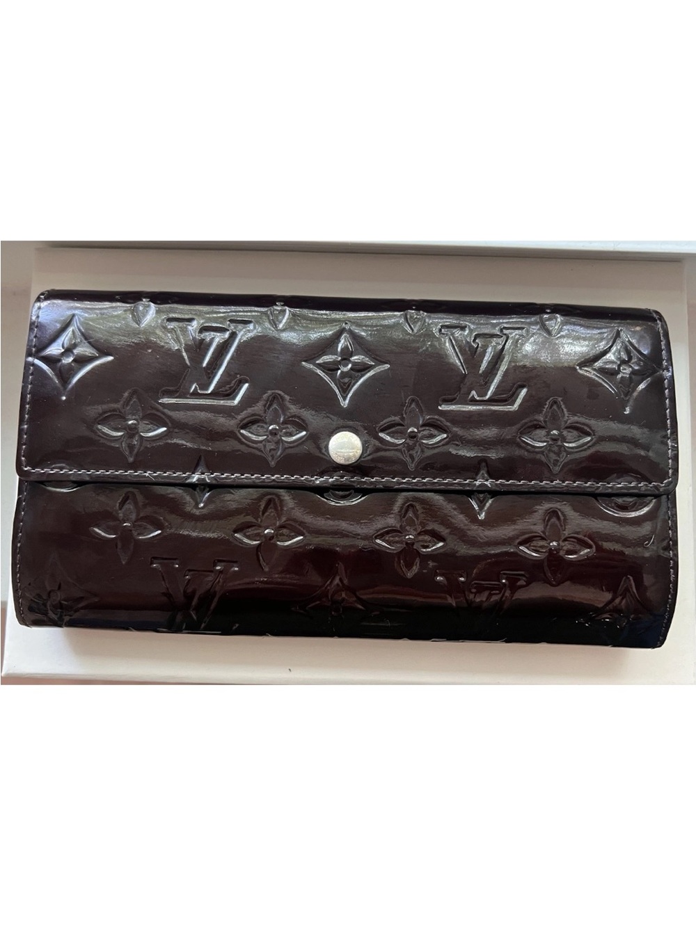 Authentic Louis Vuitton Vernis Sarah Wallet Amarante Burgundy Patent Leather COA